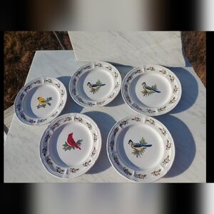 Set Of 4 Vintage Gibson “Holiday Cardinal” Plates 8”